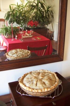 just out of the oven: 

my apple pie